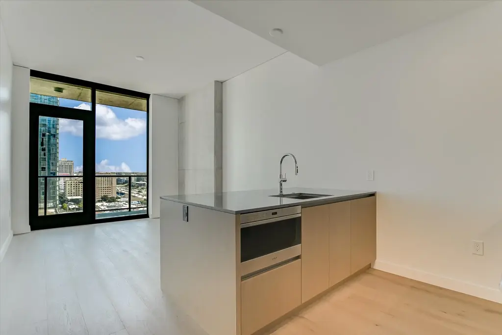 610 Davis Street 1810, Austin