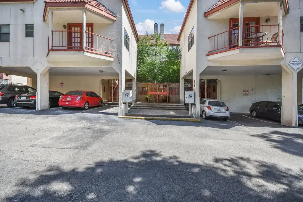 706 W 22nd Street 306, Austin