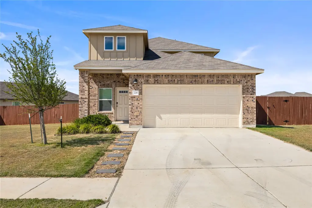 221 Longmount Cove, Liberty Hill