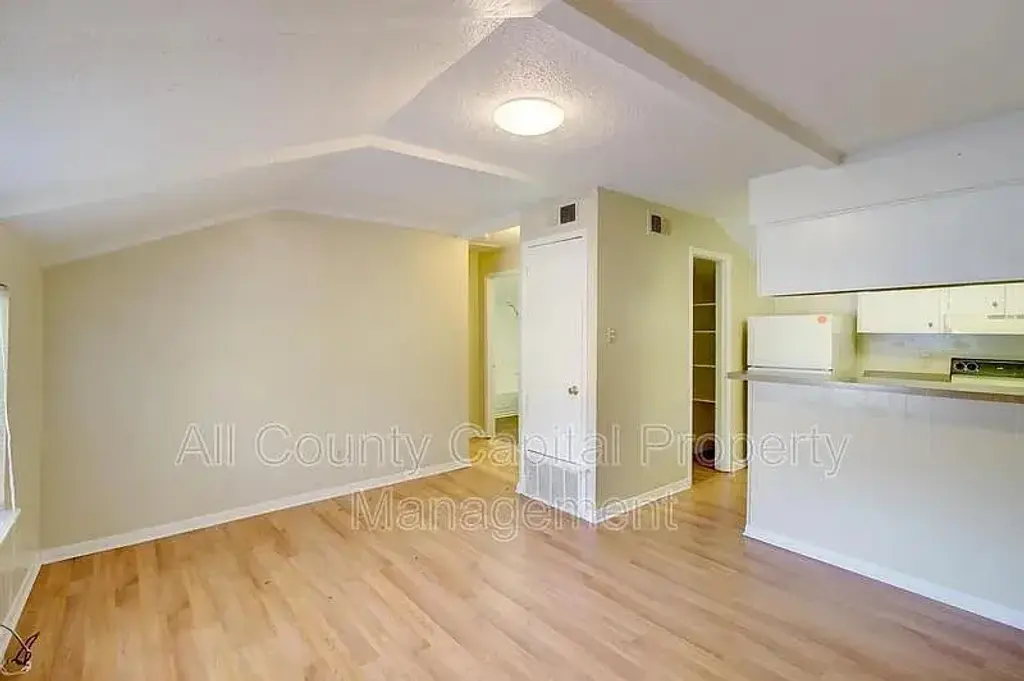 3800 Allegro Lugar Street 4b, Austin