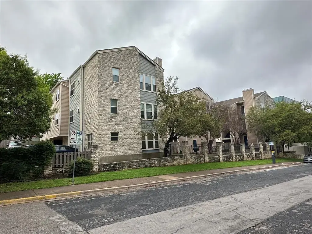 2414 Longview Street 301, Austin