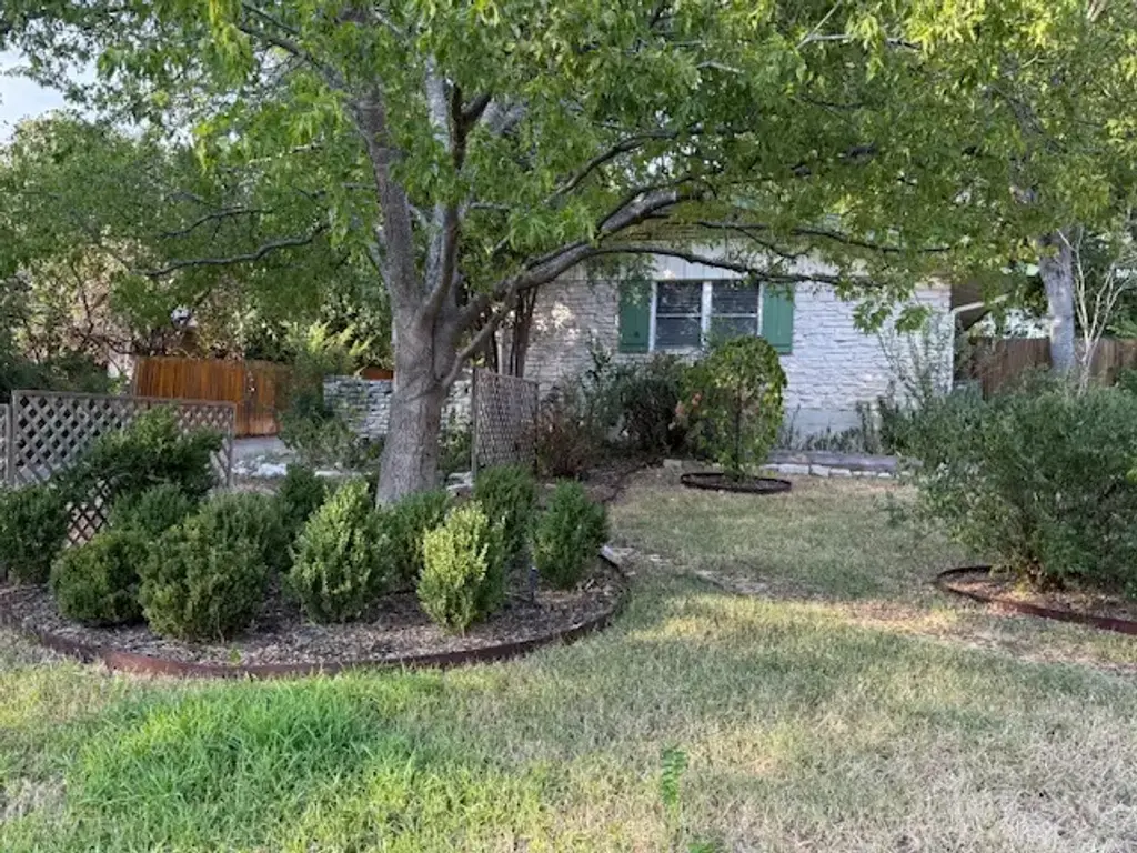 3016 Windsor Road, Austin