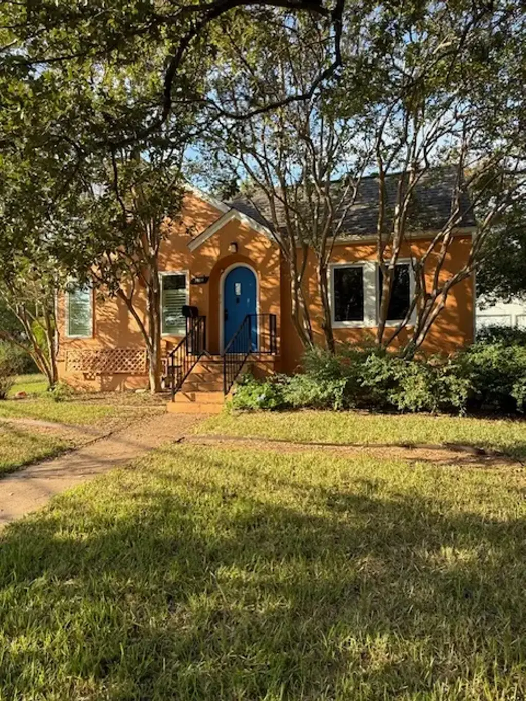 3014 Windsor Road, Austin
