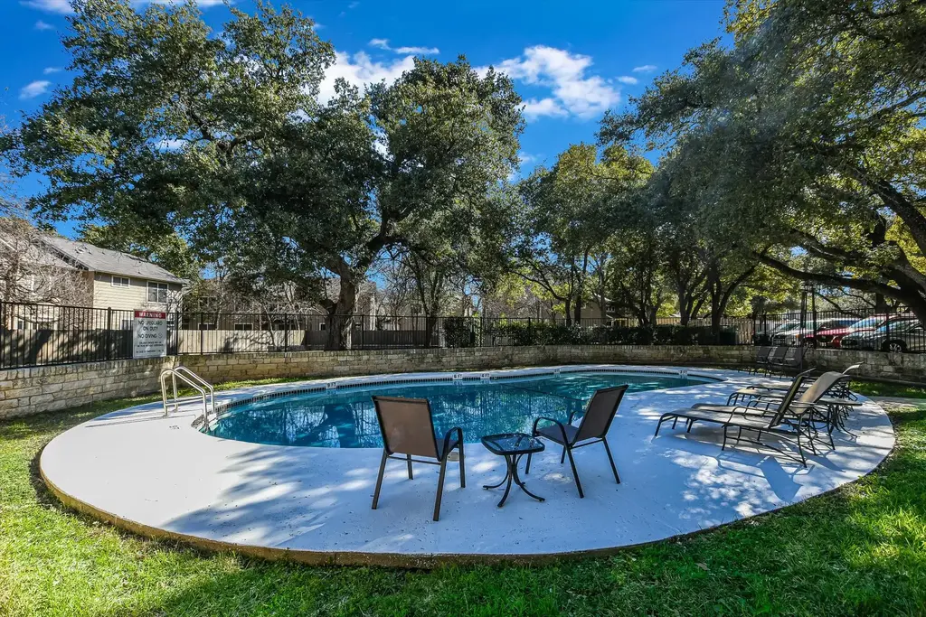 4400 Switch Willo 9, Austin