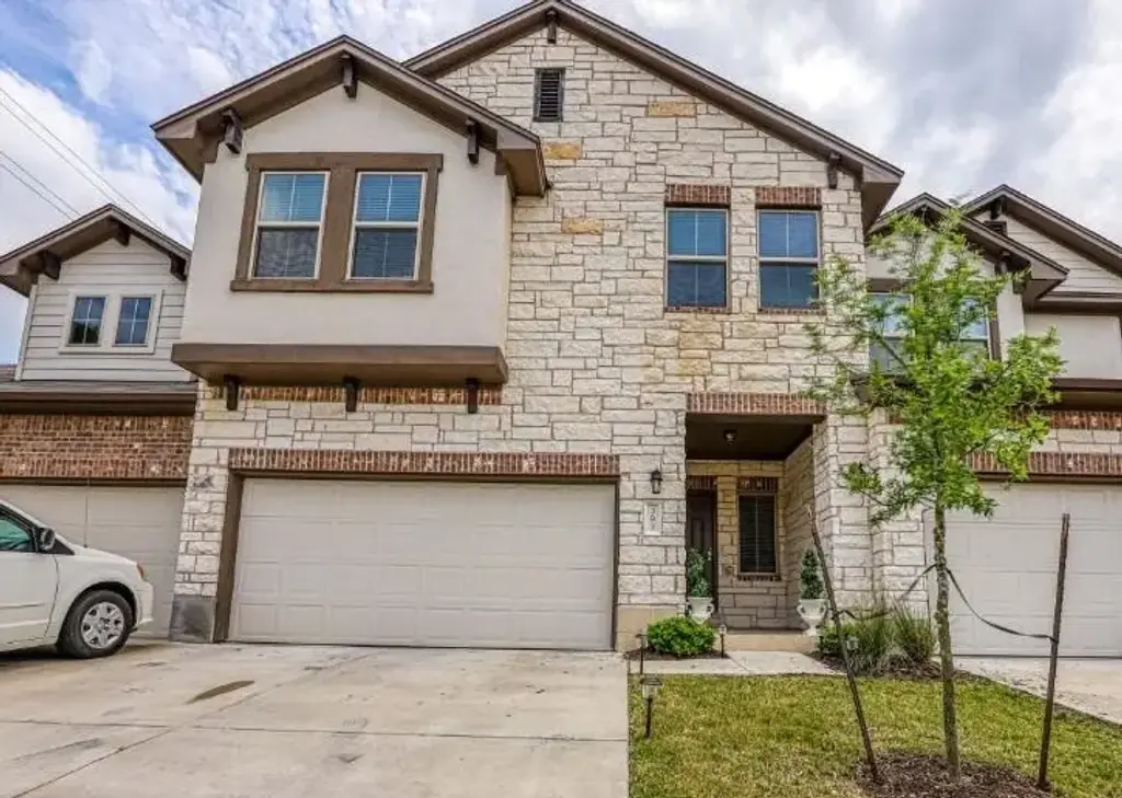 2304 S Lakeline Boulevard 393, Cedar Park