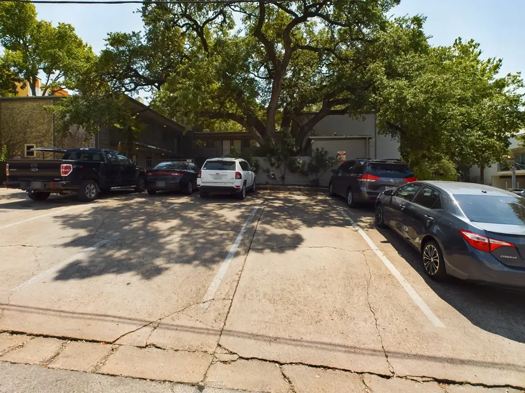 803 W 28th Street 105, Austin