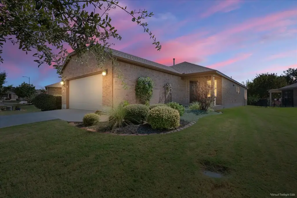 105 Comal Lane, Georgetown