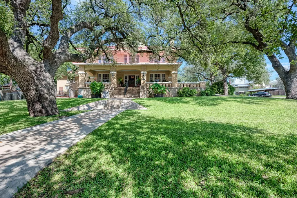 401 W 4th Street, Lampasas