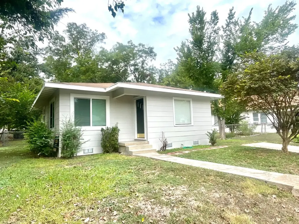 1109 Davis Street, Taylor