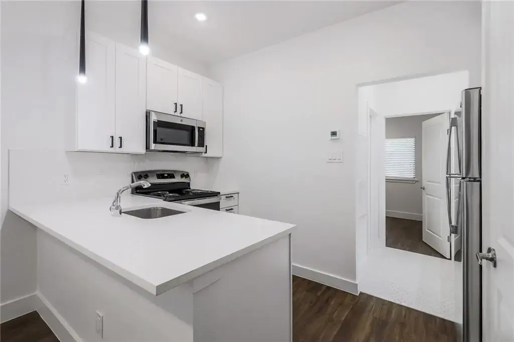908 Poplar Street 105, Austin