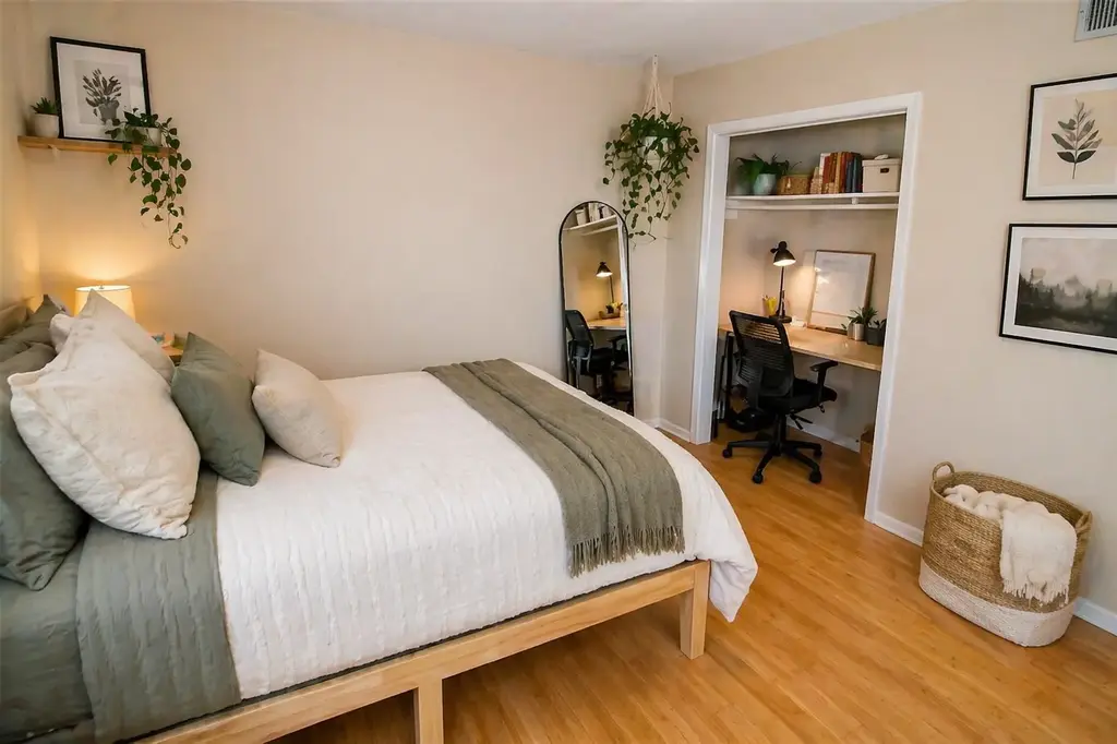 202 E 45th Street 203, Austin