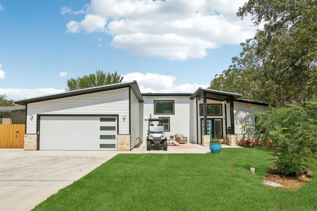 604 Wilhelm Street, Bastrop