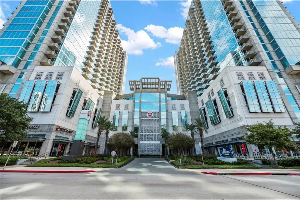 5925 Almeda Road 12607, Houston