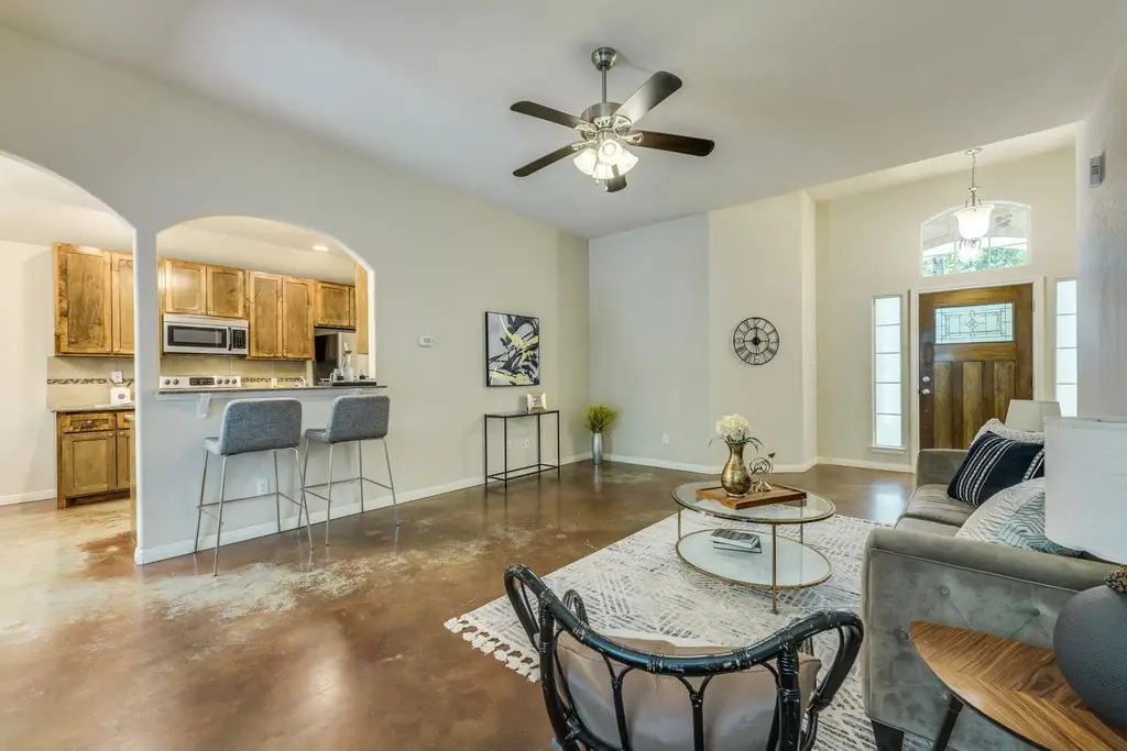 37 Pleasant Valley Road, Wimberley