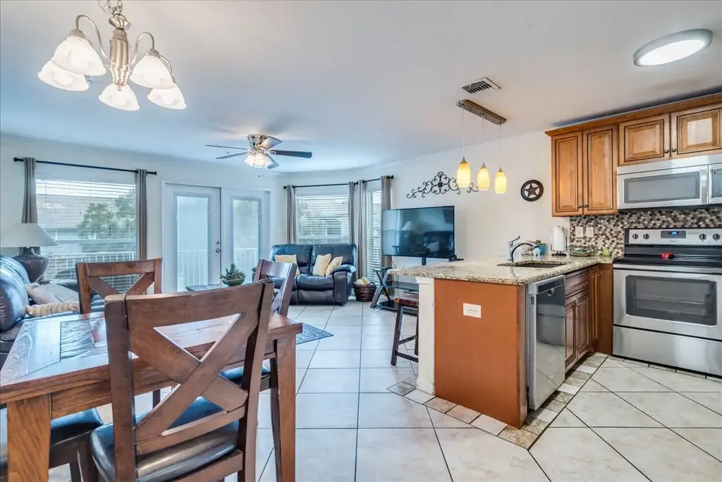 730 E Mather Street L 303, New Braunfels