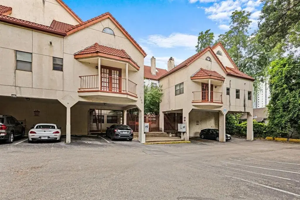 706 W 22nd Street 204, Austin
