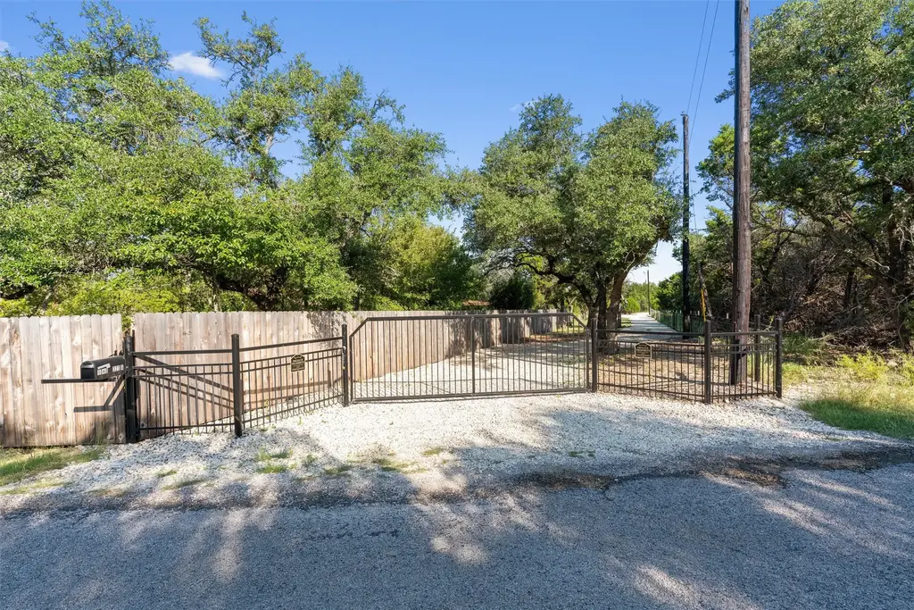 1040 County Road 323a, Liberty Hill