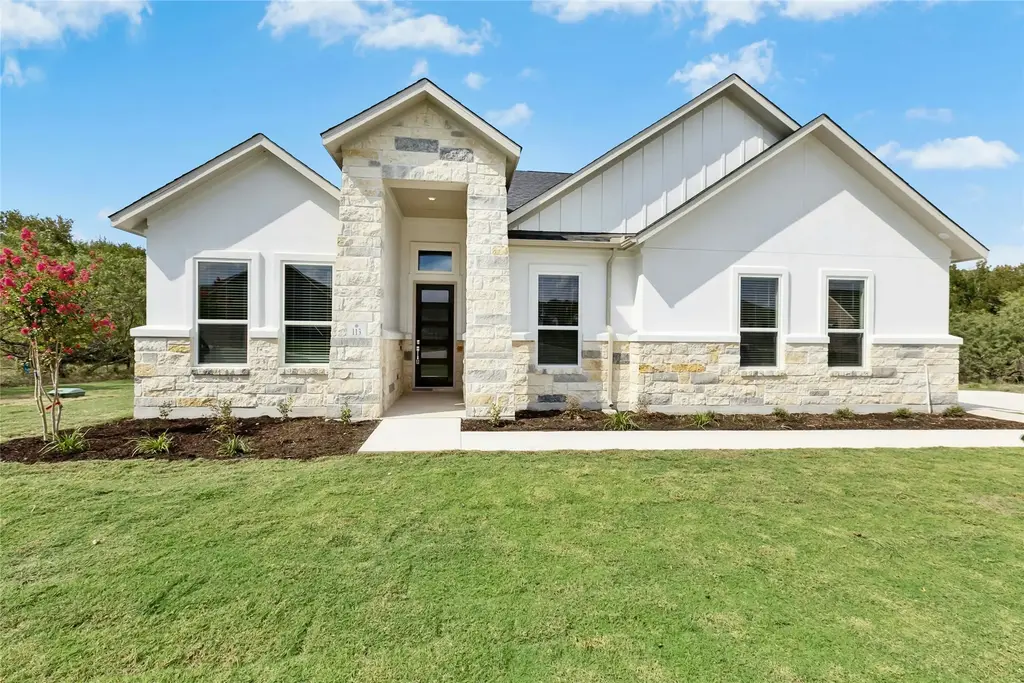 113 Shikra Cove, Cedar Creek