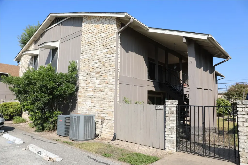 N/A, Austin