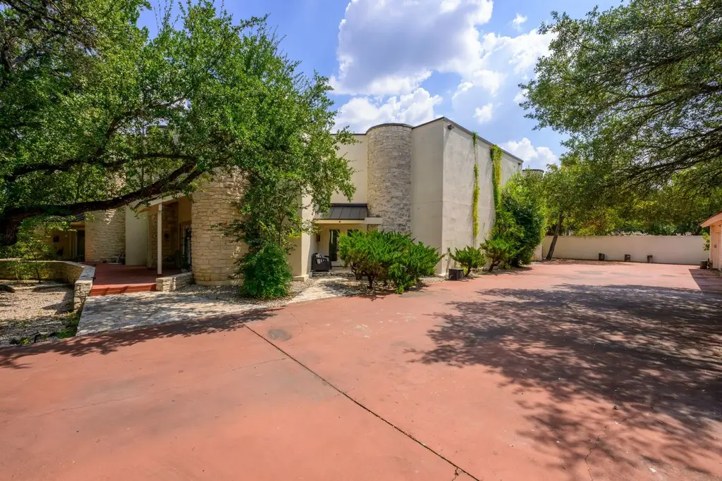 1 Crystal Springs Court G, The Hills