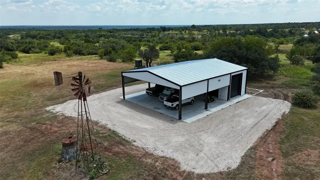4015 Sh-236, Moody