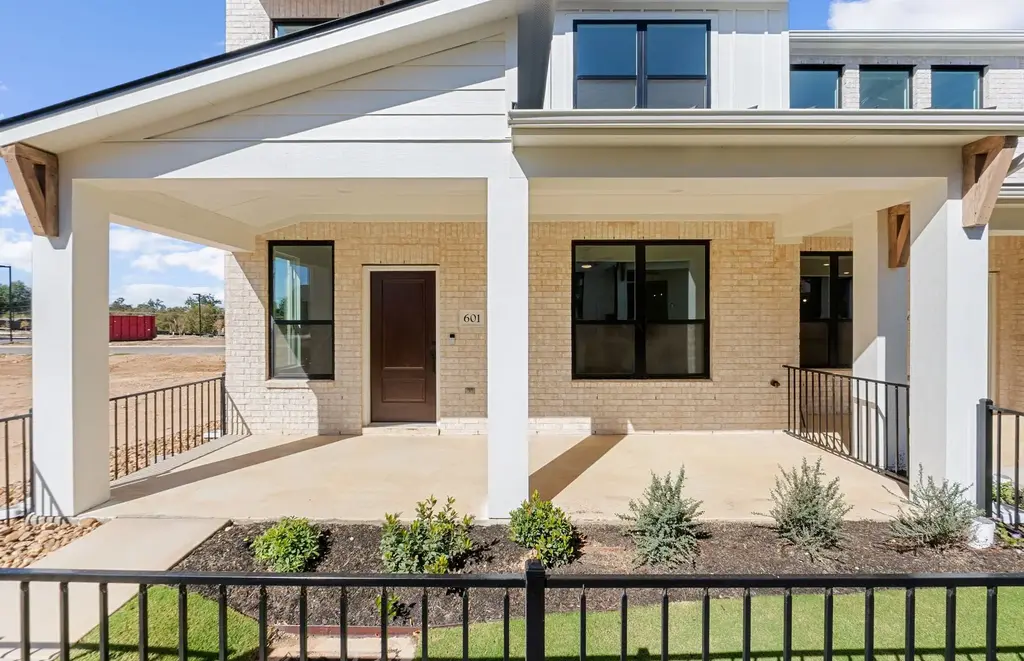 1280 E Main Street 601, Round Rock