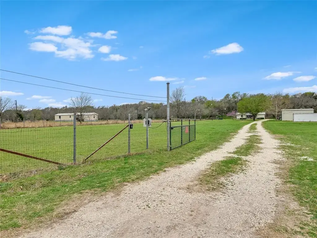 148 River Road, Liberty Hill
