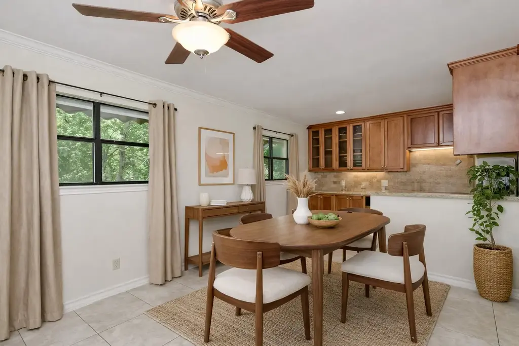 407 E 45th Street 210, Austin