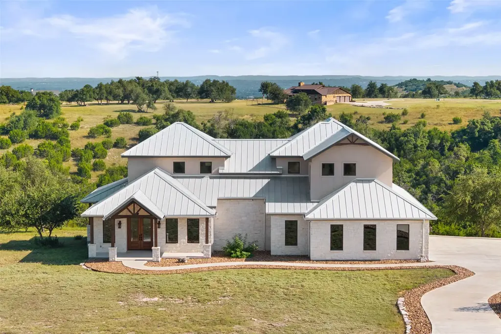 234 Elk Run Cove, Blanco