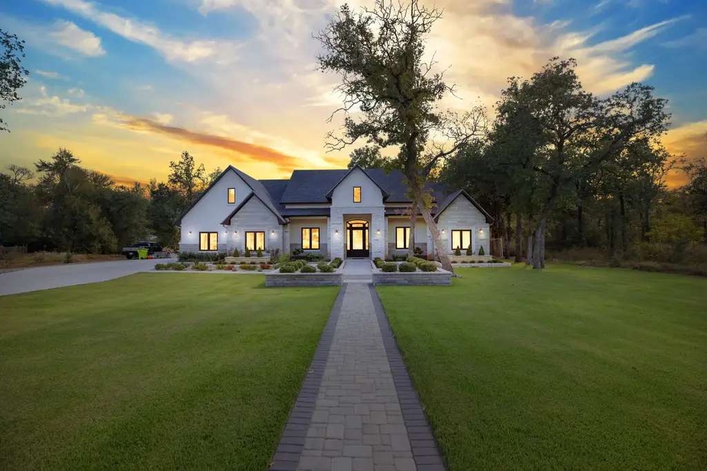 153 Fawn Hollow, Elgin