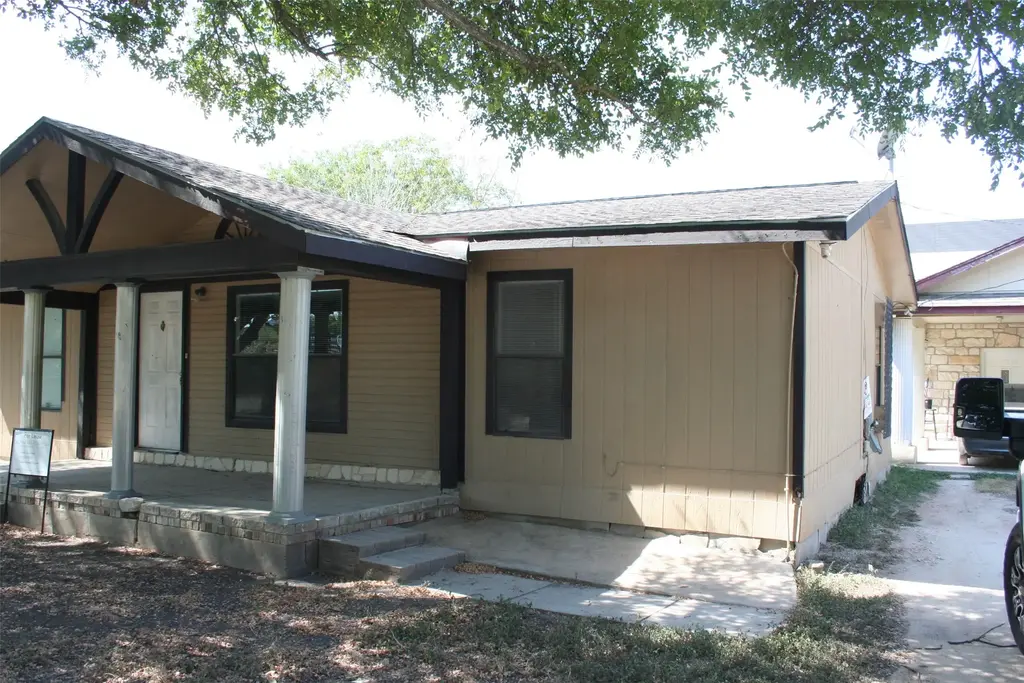 181 Bradford St Street A, Buda