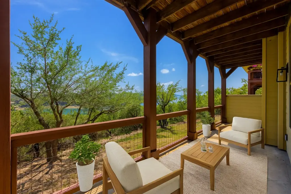 1101 Oak Hurst Road 100, Austin