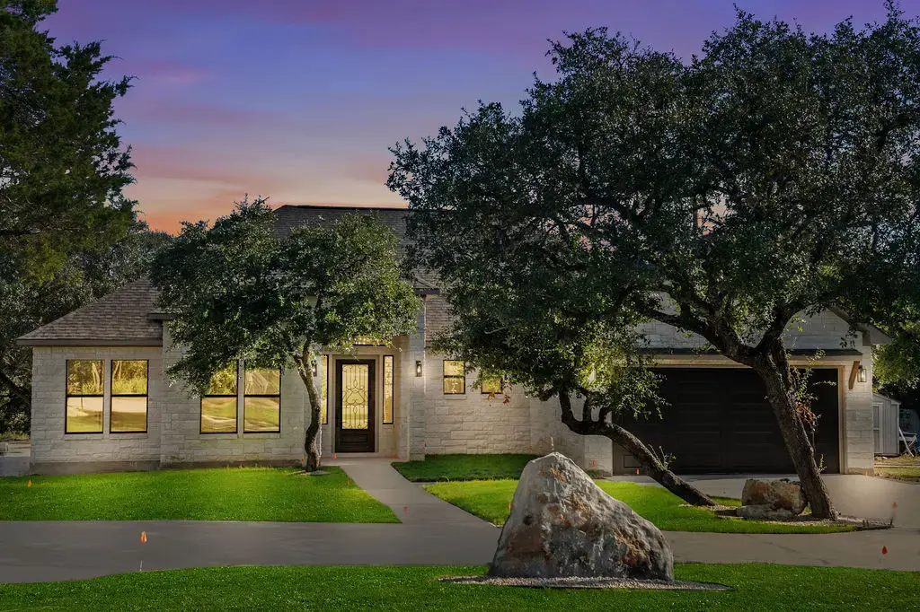 379 Toye Boulevard, Canyon Lake