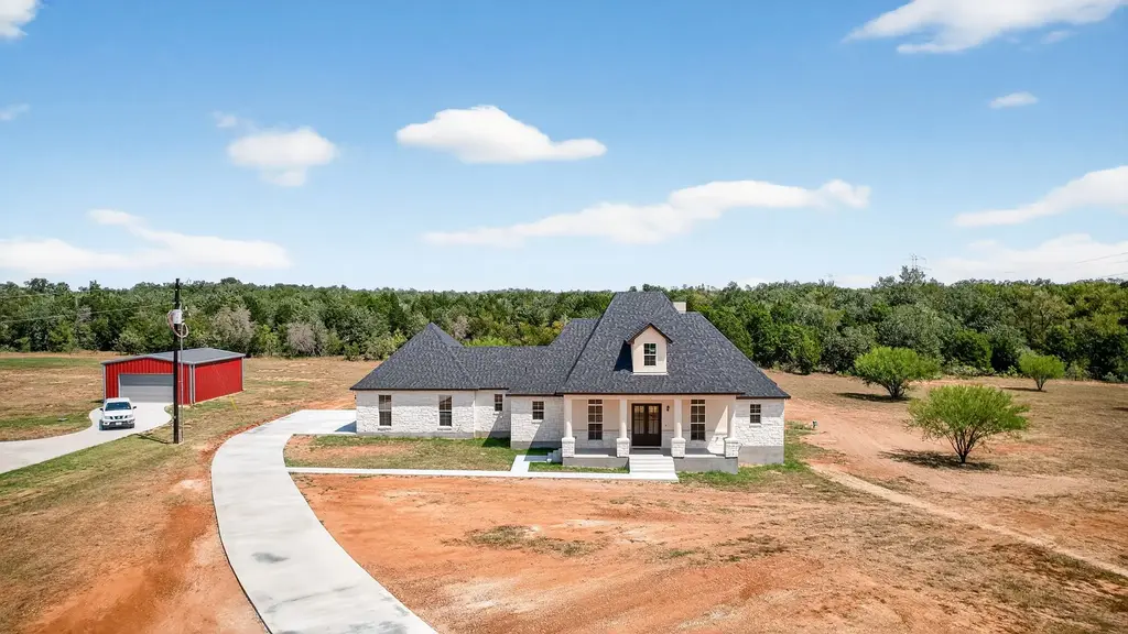 1035 Brandywine Court, Elgin