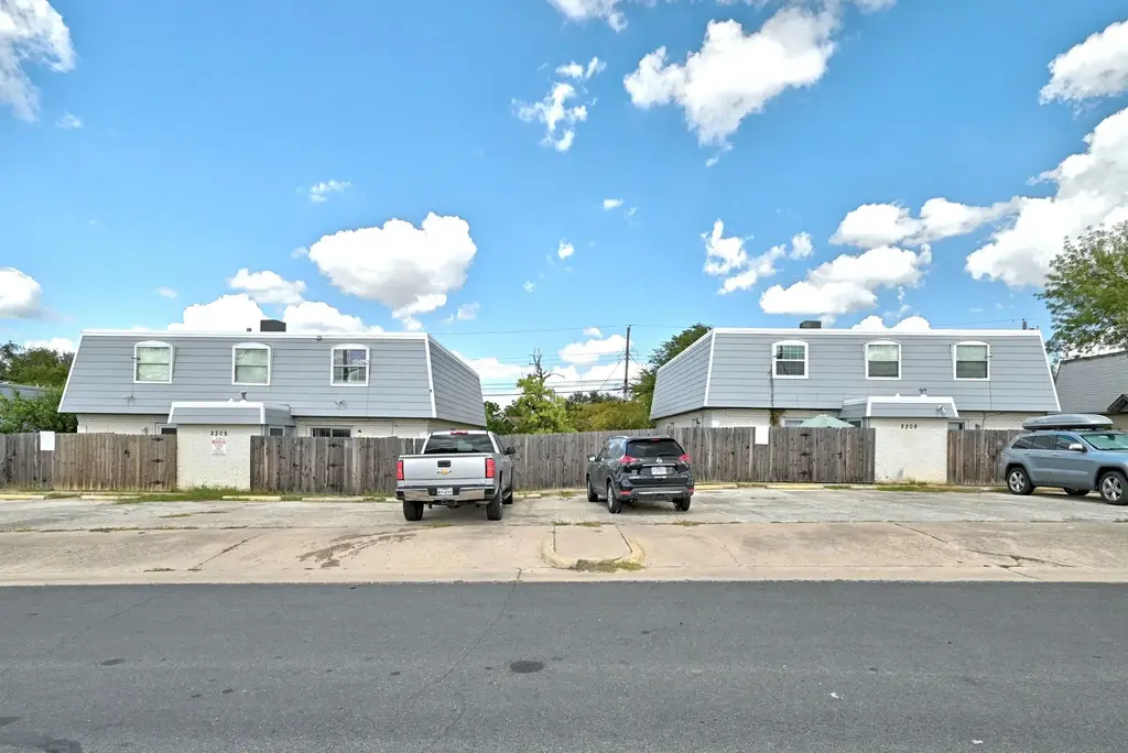 2206 Mission Hill Circle 101-#104, Austin