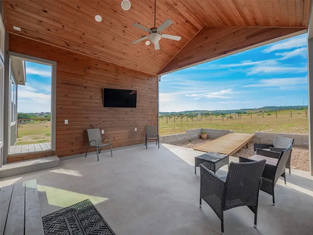 105 Mesa Grande Court, Marble Falls