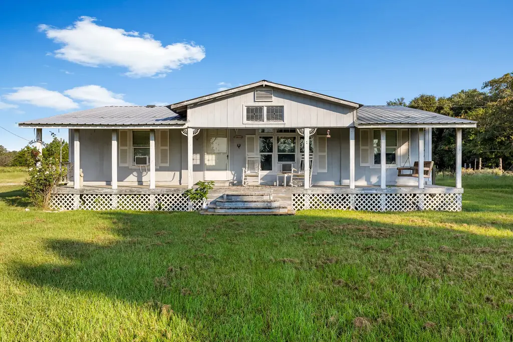 252 Lcr 421, Groesbeck