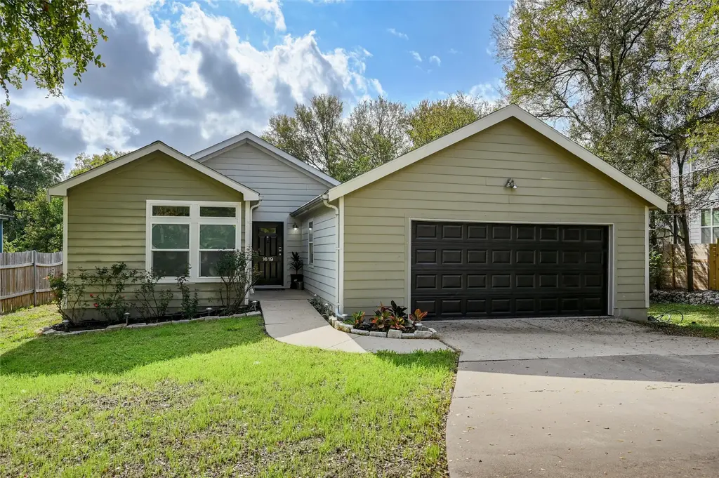 1619 J J Seabrook Drive, Austin