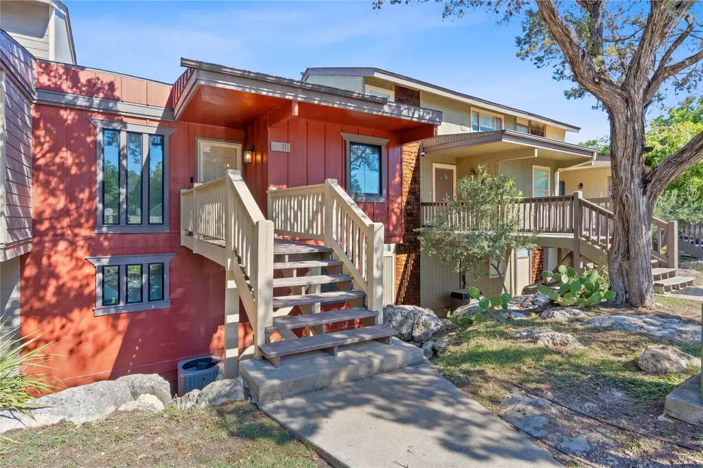111 Comanche Point, Point Venture