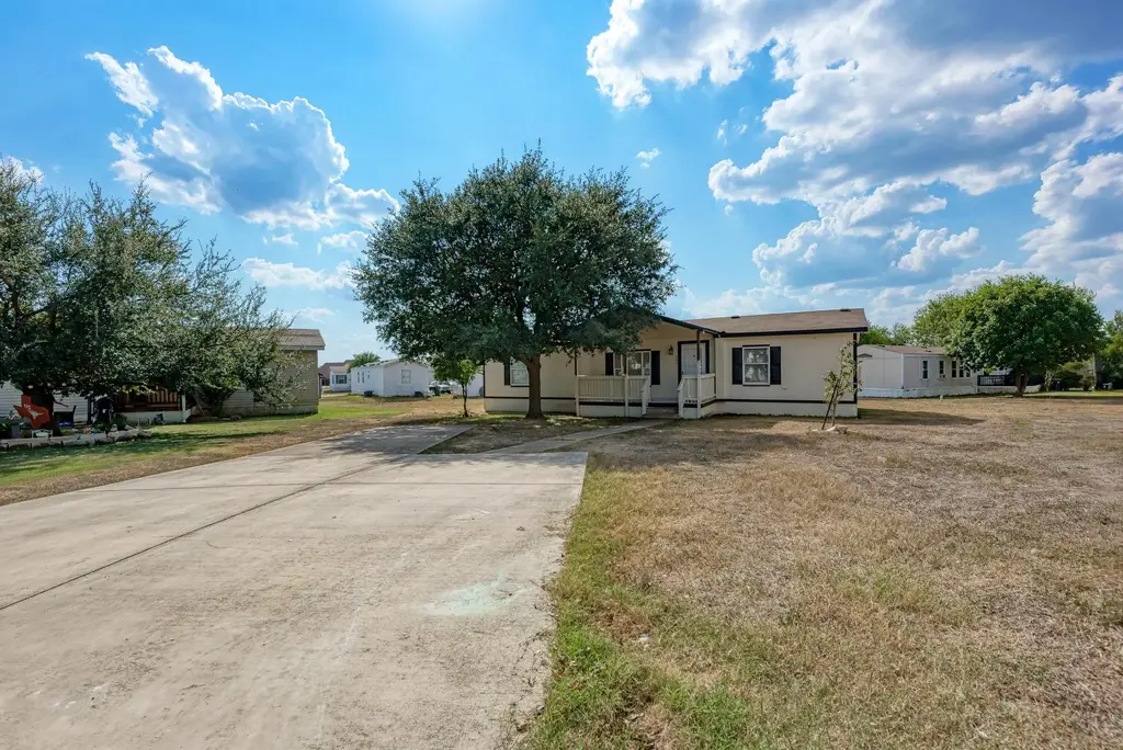 187 Se Horseshoe Bend, San Marcos