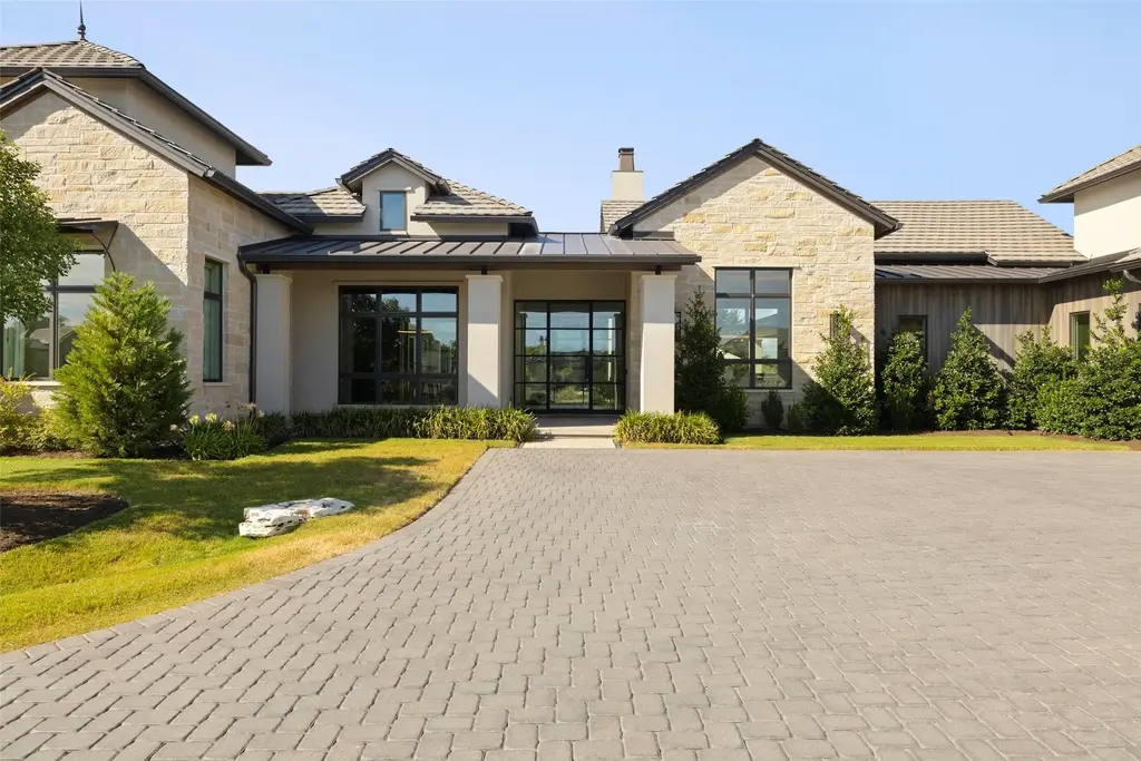 567 Delayne Drive, Austin