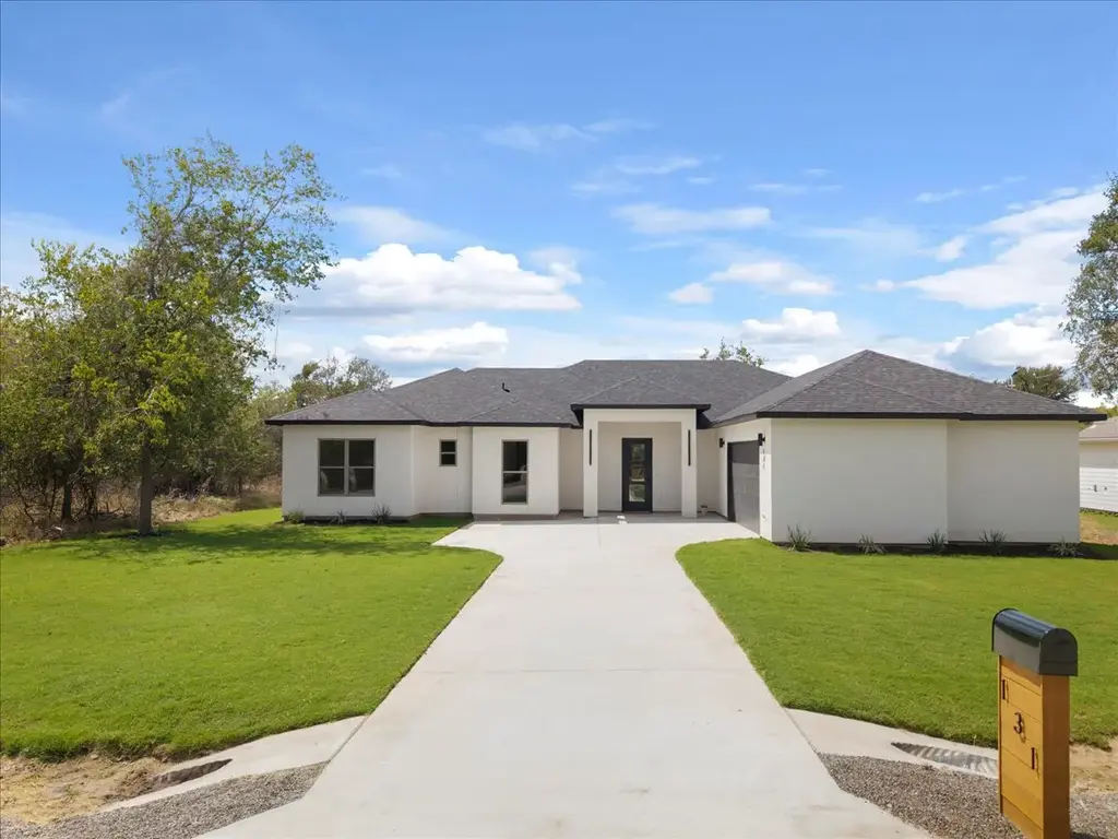 131 Koele Court, Bastrop