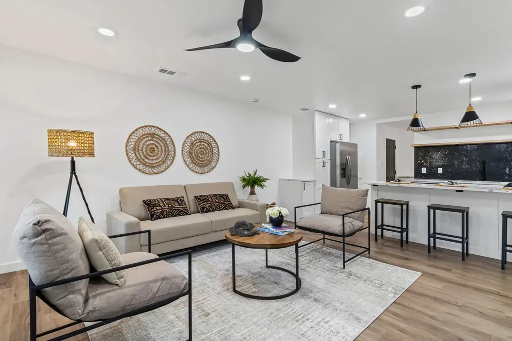 1601 N Redondo Drive, Austin