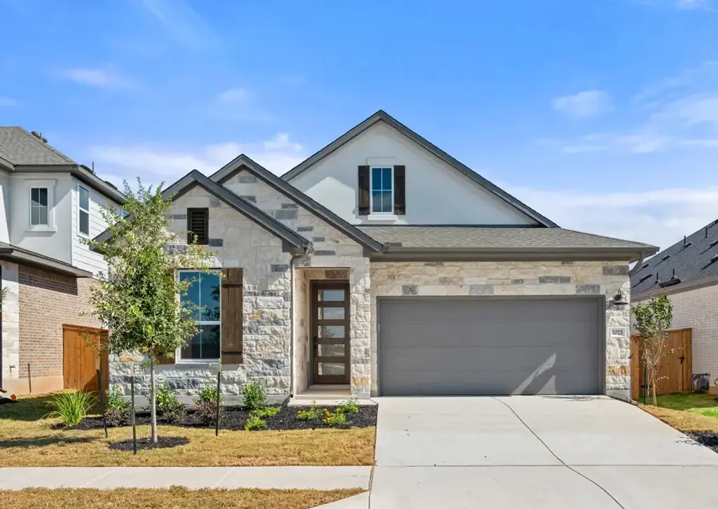 1023 North Roger Hanks Parkway, Dripping Springs
