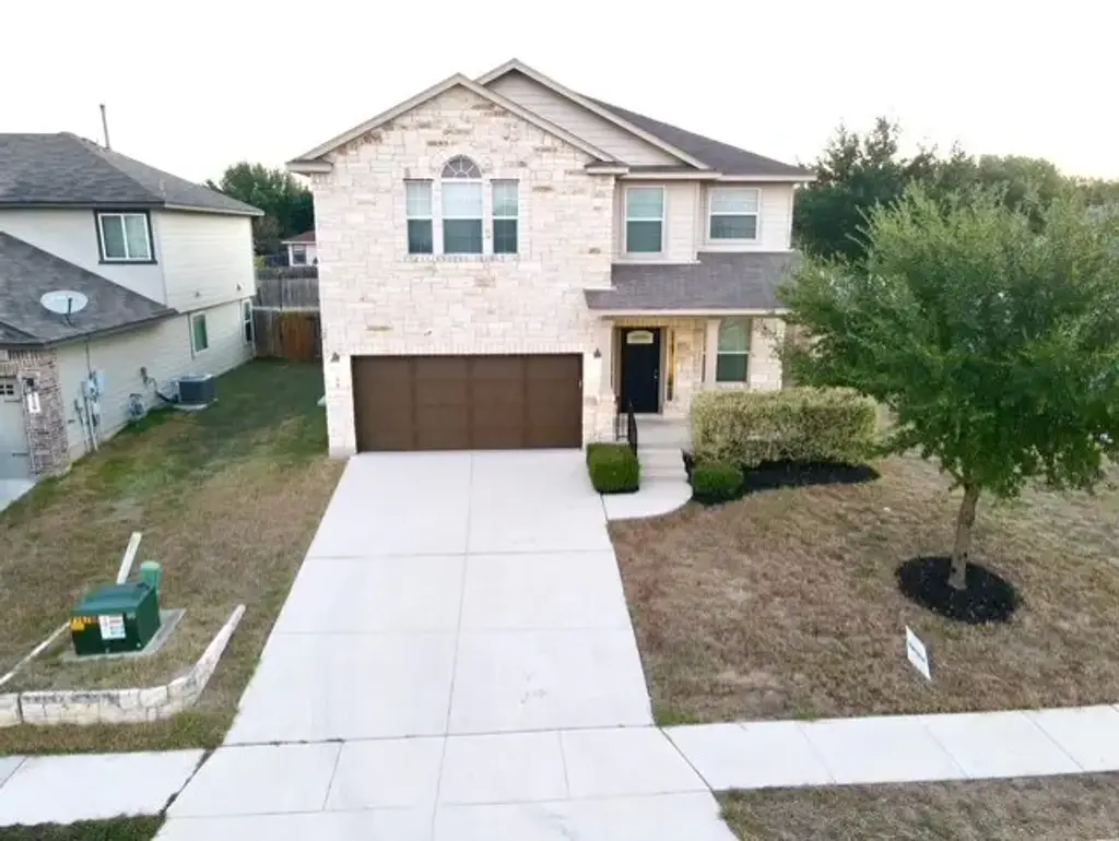 306 Oak Creek Way, New Braunfels