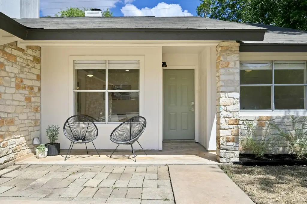 12820 Tomanet Trail, Austin