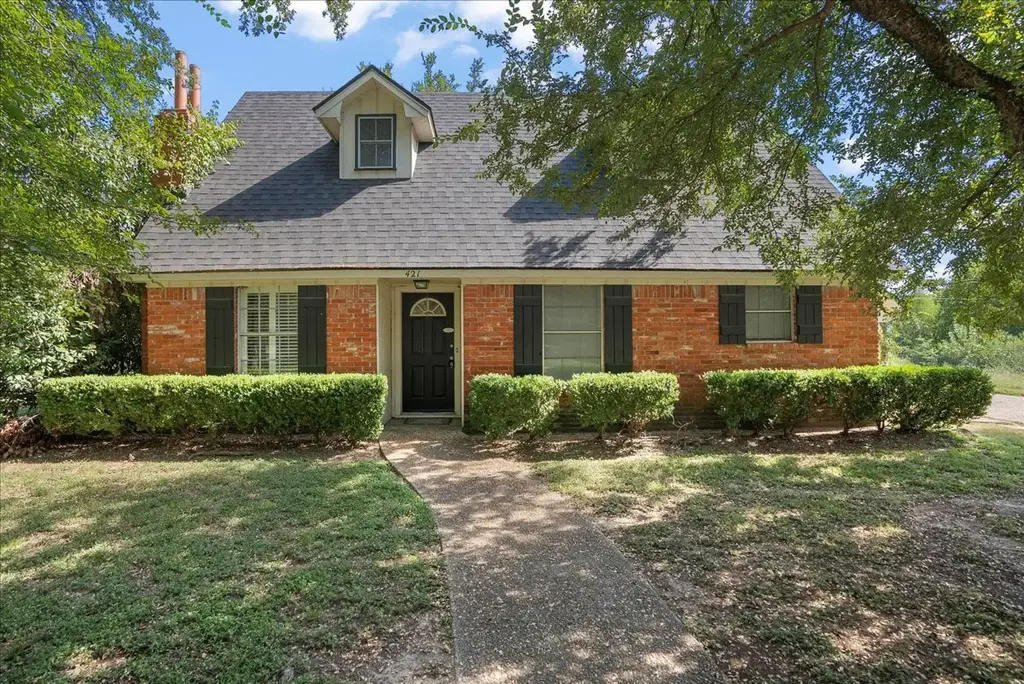 421 Forrest Lane, Corsicana