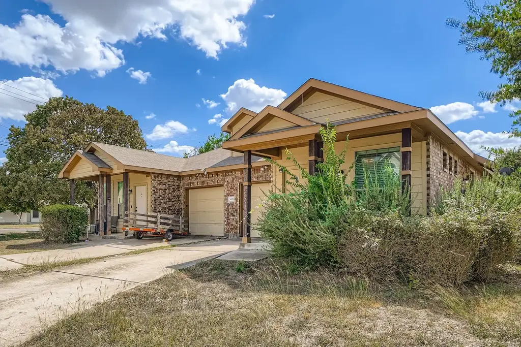 3000 Whisper Oaks Lane, Georgetown