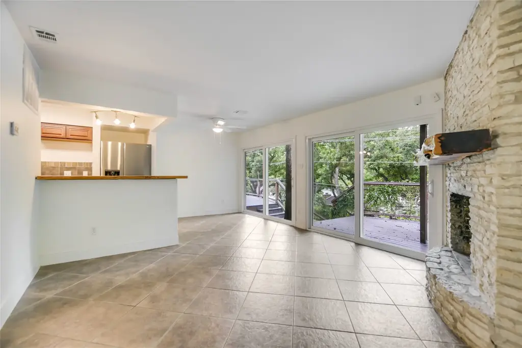 2903 Edgewater Drive A, Austin
