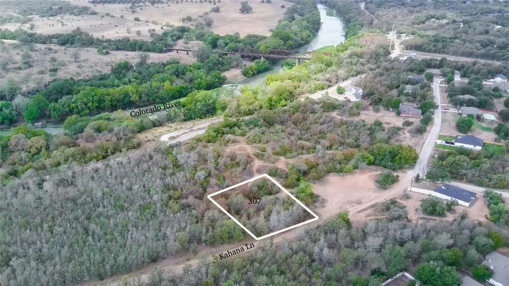 307 Kahana Lane, Bastrop